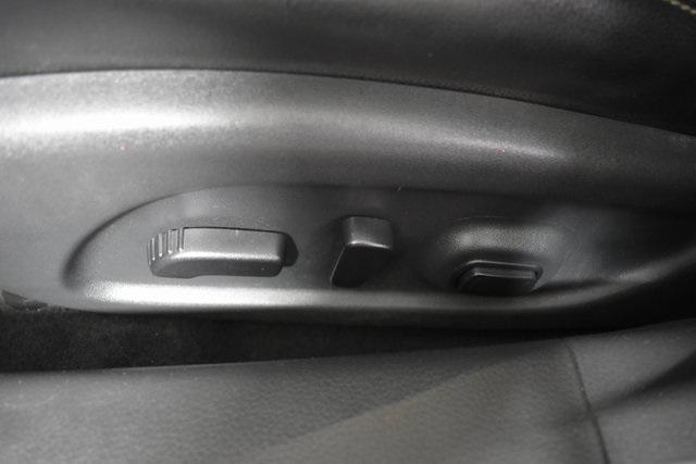 Photo of 2017 Brilliant Silver Metallic Nissan Altima
