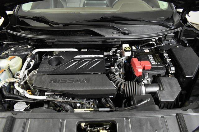 Photo of 2022 Super Black Nissan Rogue