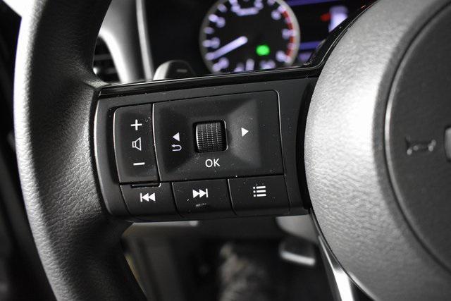 Photo of 2022 Super Black Nissan Rogue