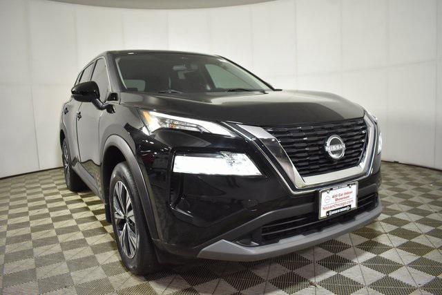 Photo of 2022 Super Black Nissan Rogue