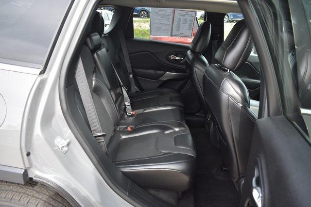 Photo of 2021 Sting-Gray Clearcoat Jeep Cherokee