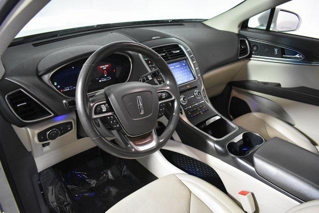 Photo of 2020 White Lincoln Nautilus