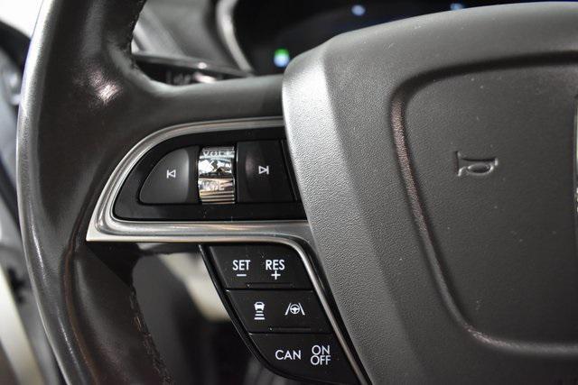 Photo of 2020 White Lincoln Nautilus