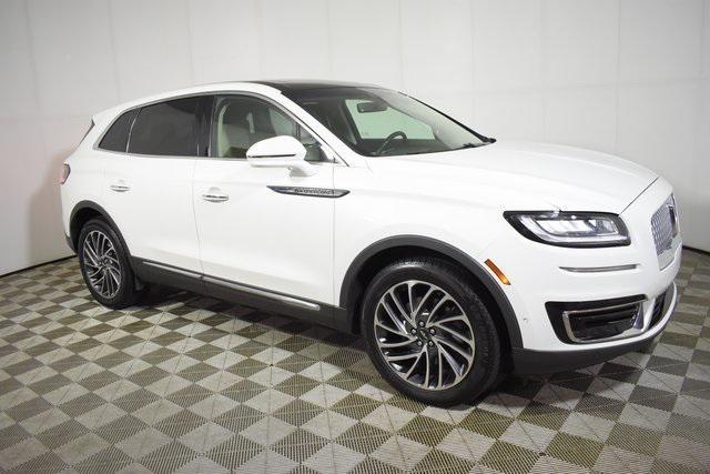 Photo of 2020 White Lincoln Nautilus