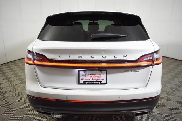 Photo of 2020 White Lincoln Nautilus