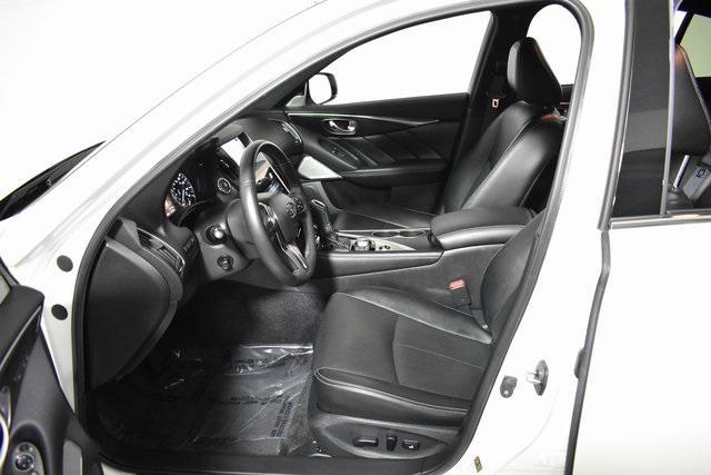 Photo of 2022 Majestic White INFINITI Q50