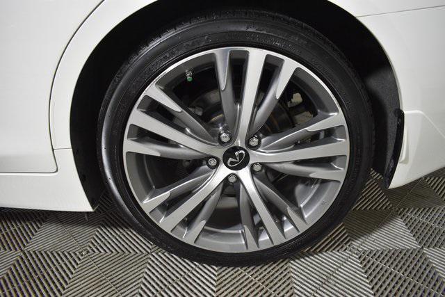 Photo of 2022 Majestic White INFINITI Q50