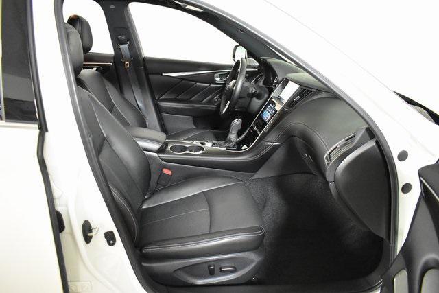 Photo of 2022 Majestic White INFINITI Q50