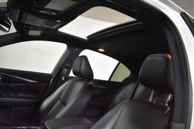 Photo of 2022 Majestic White INFINITI Q50