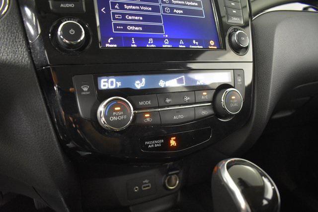 Photo of 2022 Magnetic Black Pearl Nissan Rogue Sport