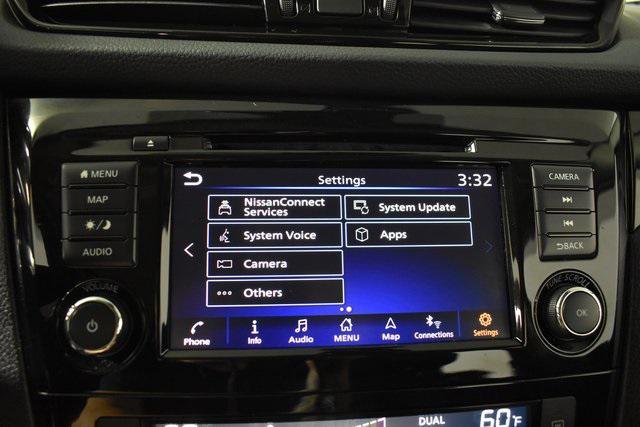 Photo of 2022 Magnetic Black Pearl Nissan Rogue Sport