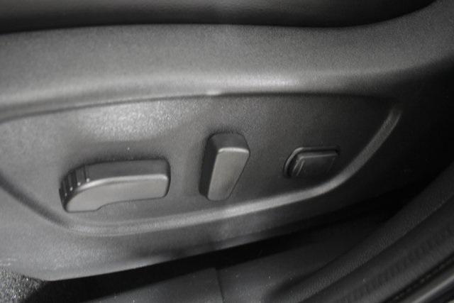 Photo of 2022 Magnetic Black Pearl Nissan Rogue Sport
