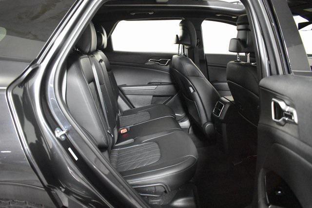 Photo of 2023 Gravity Gray Kia Sportage