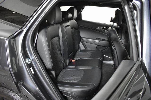 Photo of 2023 Gravity Gray Kia Sportage