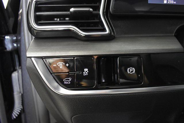 Photo of 2023 Gravity Gray Kia Sportage