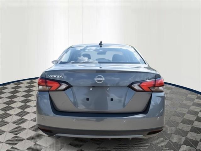 Photo of 2025 Gun Metallic Nissan Versa