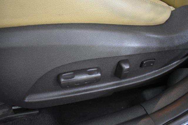Photo of 2013 Pacific Blue Pearl Mica Hyundai SONATA