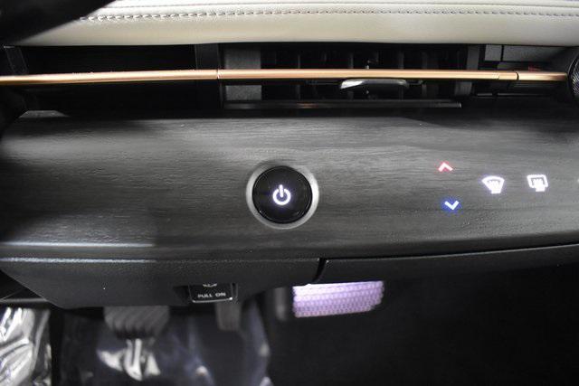 Photo of 2023 Black Diamond Pearl Nissan ARIYA