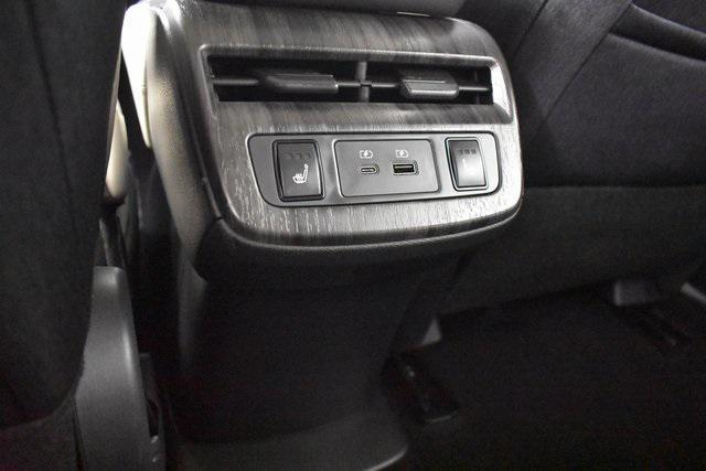 Photo of 2023 Black Diamond Pearl Nissan ARIYA