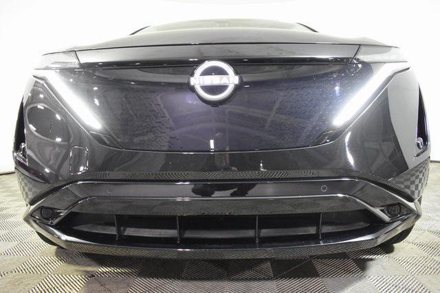 Photo of 2023 Black Diamond Pearl Nissan ARIYA