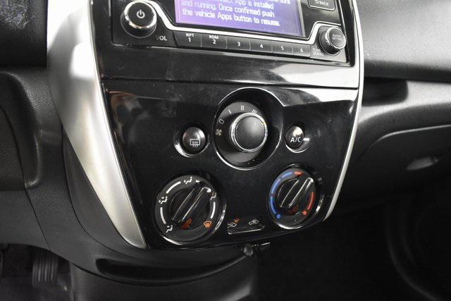 Photo of 2016 Gun Metallic Nissan Versa Note