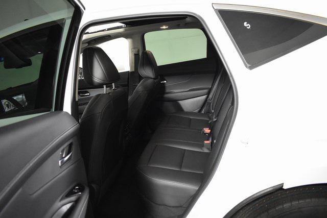 Photo of 2025 Everest White Pearl Tricoat Nissan Murano