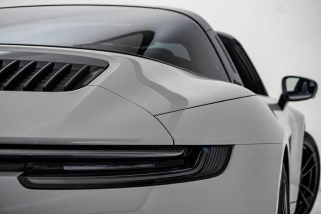 Photo of 2024 Chalk Porsche 911
