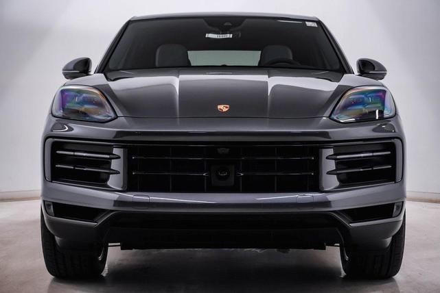 Photo of 2025 Quartzite Grey Metallic Porsche Cayenne