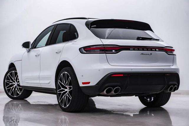 Photo of 2024 Carrara White Metallic Porsche Macan