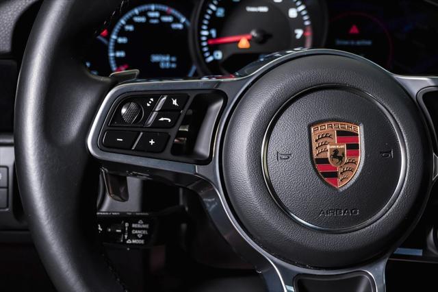 Photo of 2022 Moonlight Blue Metallic Porsche Cayenne