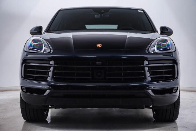 Photo of 2022 Moonlight Blue Metallic Porsche Cayenne