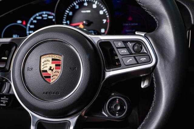 Photo of 2022 Moonlight Blue Metallic Porsche Cayenne