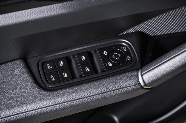 Photo of 2022 Moonlight Blue Metallic Porsche Cayenne