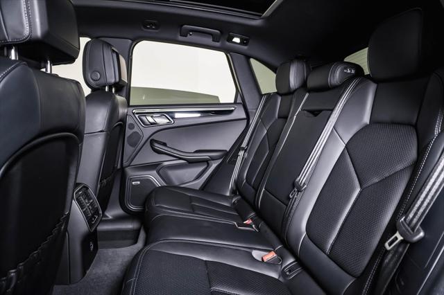 Photo of 2024 Black Porsche Macan
