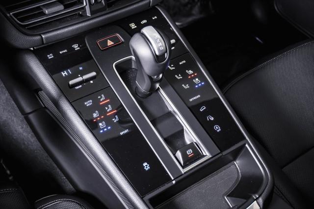 Photo of 2024 Black Porsche Macan
