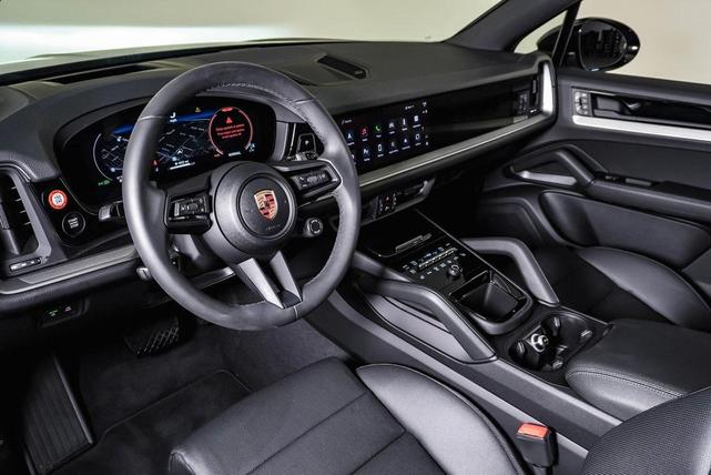 Photo of 2025 Chromite Black Metallic Porsche Cayenne