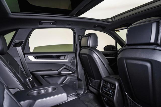 Photo of 2025 Chromite Black Metallic Porsche Cayenne