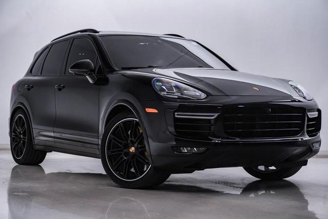 Photo of 2016 Jet Black Metallic Porsche Cayenne