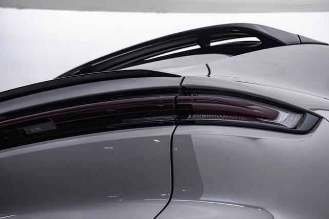 Photo of 2025 Chalk Porsche Cayenne