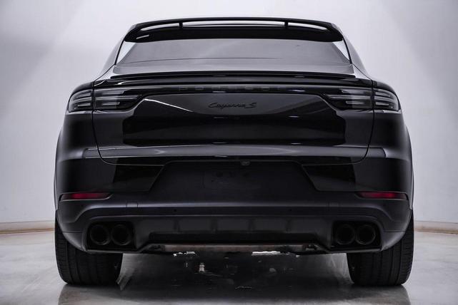 Photo of 2021 Black Porsche Cayenne