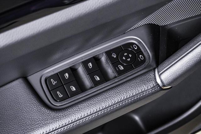 Photo of 2021 Black Porsche Cayenne