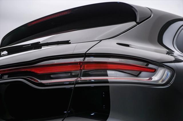 Photo of 2024 Black Porsche Macan