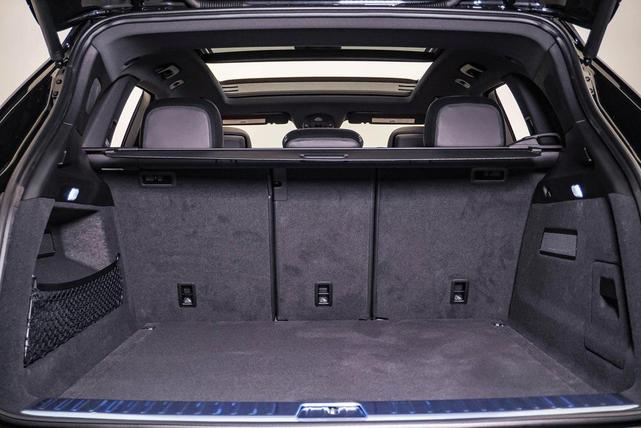 Photo of 2025 Chromite Black Metallic Porsche Cayenne