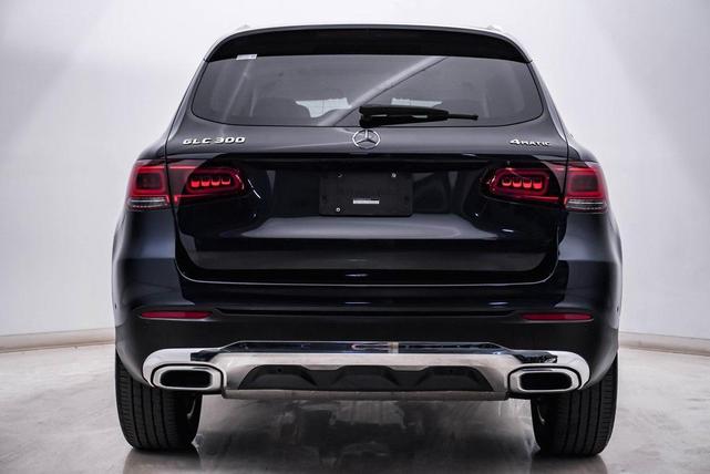 Photo of 2022 Lunar Blue Metallic Mercedes-Benz GLC 300