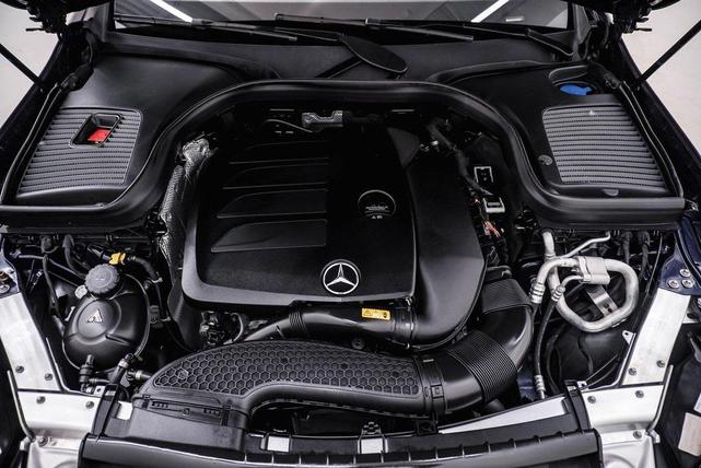 Photo of 2022 Lunar Blue Metallic Mercedes-Benz GLC 300