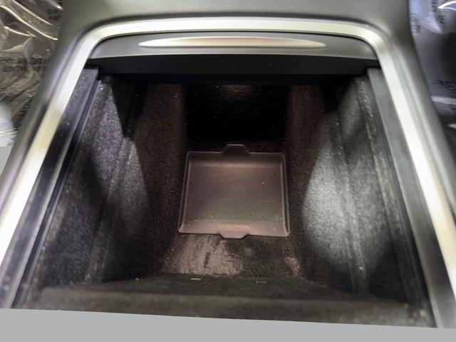 Photo of 2023 Gray Tesla Model 3