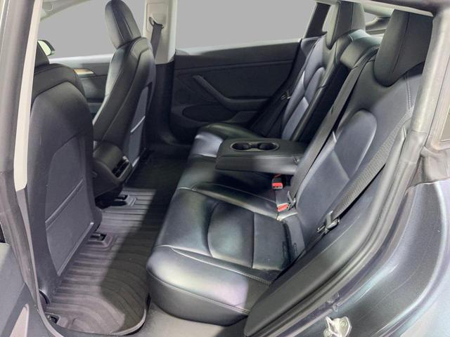 Photo of 2023 Gray Tesla Model 3