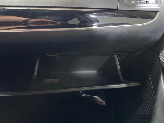 Photo of 2018 Granite Pearlcoat Dodge Grand Caravan