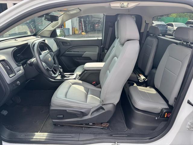 Photo of 2022 Summit White Chevrolet Colorado