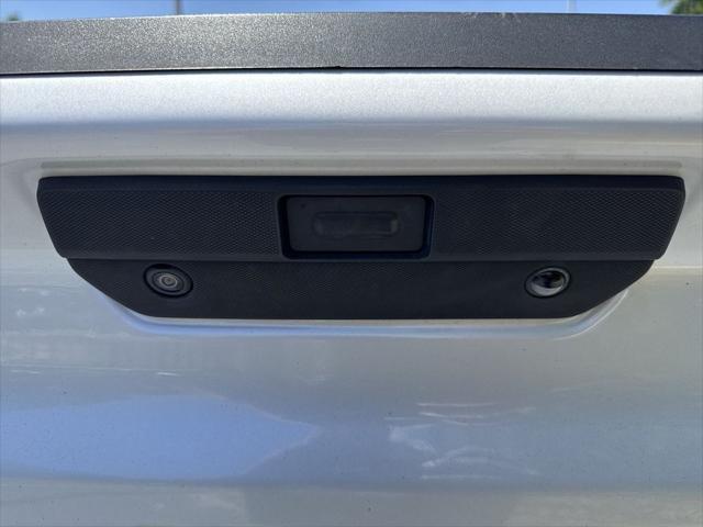 Photo of 2020 Iridescent Pearl Tricoat Chevrolet Silverado 1500